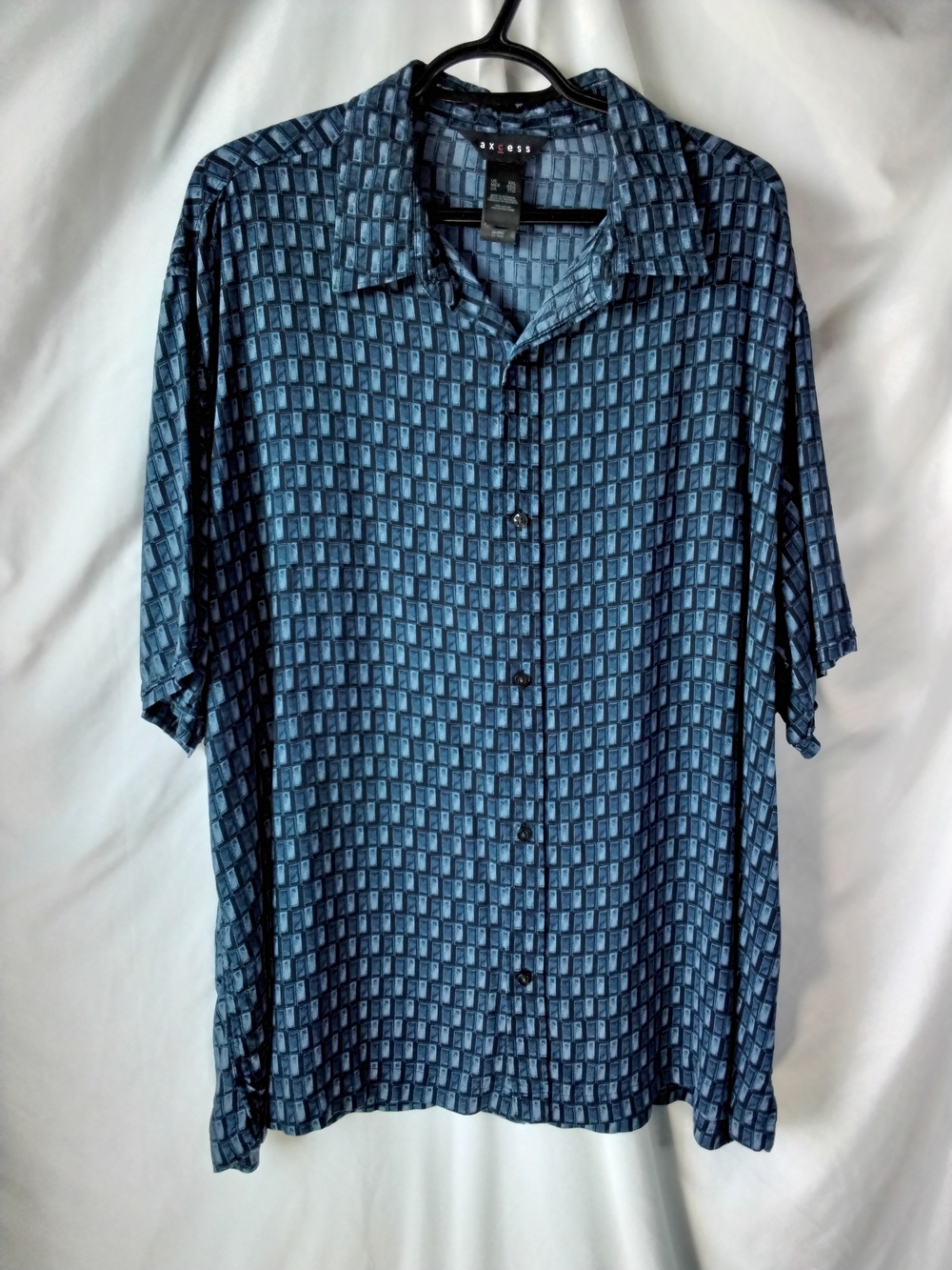 Axcess Blue Patterned Short-Sleeve Button-Up Shirt
